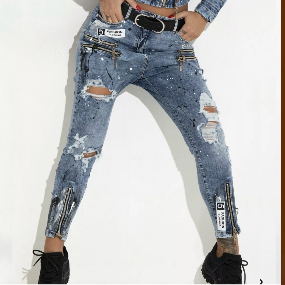 Mexton High-Waist Boyfriend Jeans with Distressed Design and Zippers